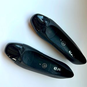Ara “Bel” Black Cap Tow Ballet Flat. Never worn